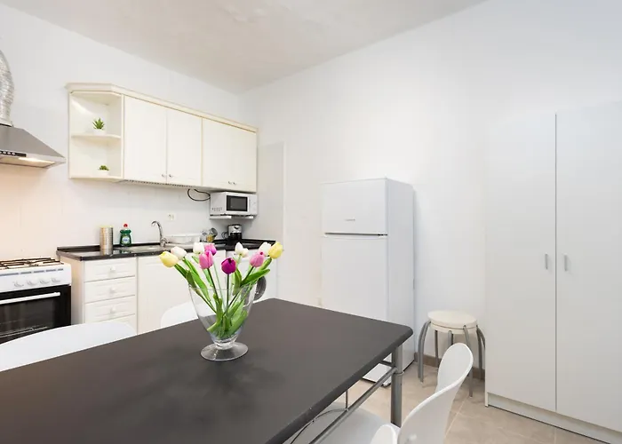 Home2book Charming With Interior Patio * Santa Cruz de Tenerife